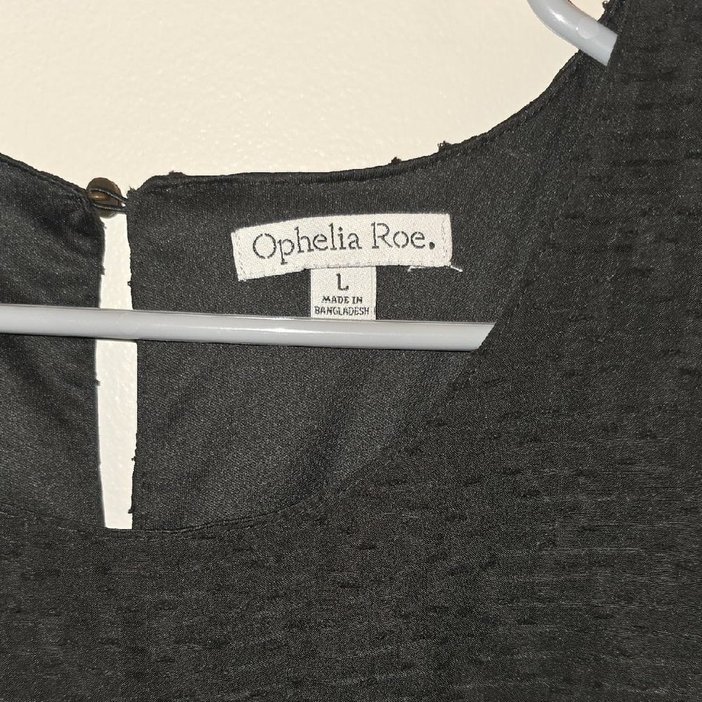 Chic Black Blouse with Textured Design LOT-P - Picture 2 of 5
